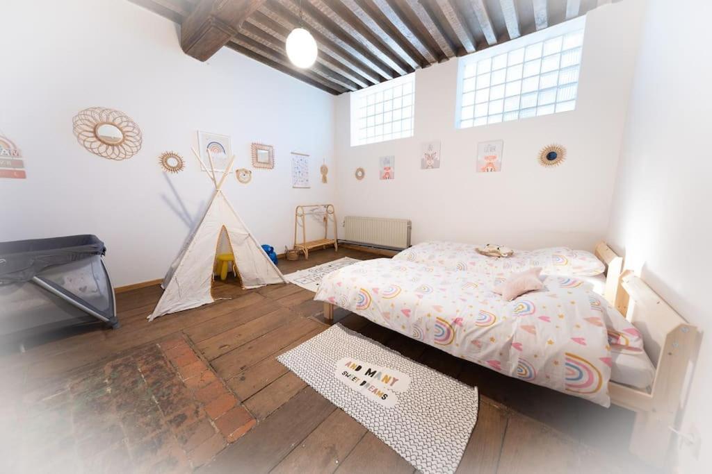 Camelia, Un Charme Montois Mons Exterior foto