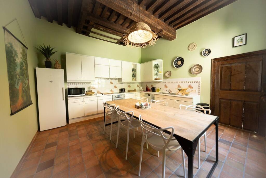 Camelia, Un Charme Montois Mons Exterior foto